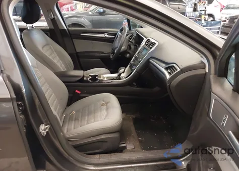 2016 Ford Fusion S z USA, uszkodzony, nr VIN 3FA6P0G72GR159465